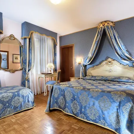 Royal San Marco Otel 4*